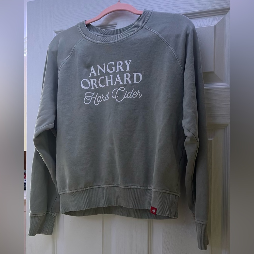 Green Argry Orchard Crewneck.